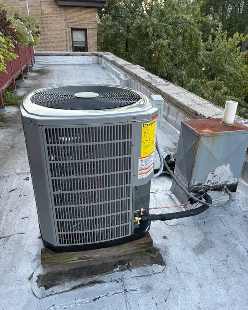 New outdoor air conditioner on a Chicago rooftop